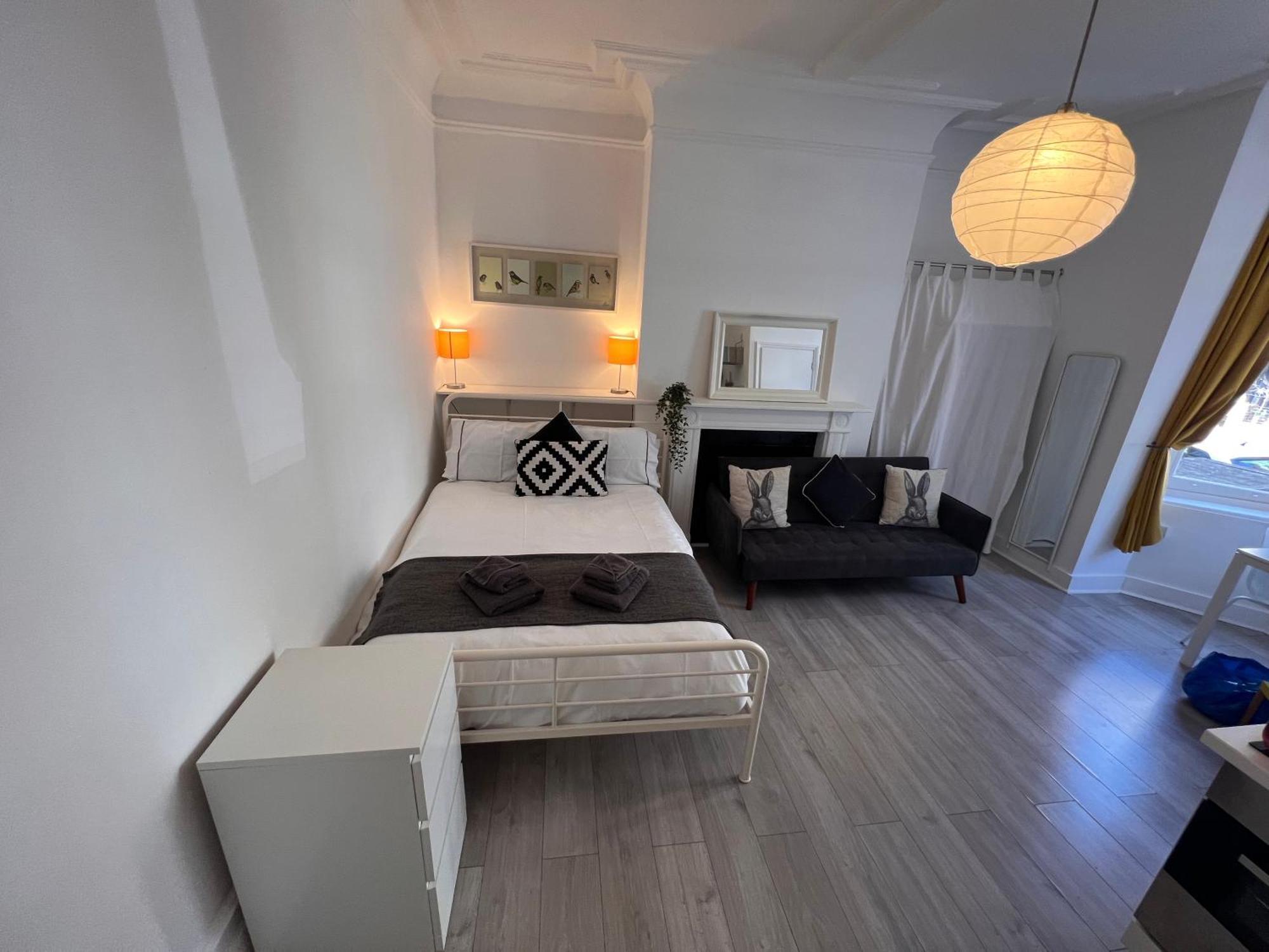 Glenmore Suites Лондон Екстериор снимка